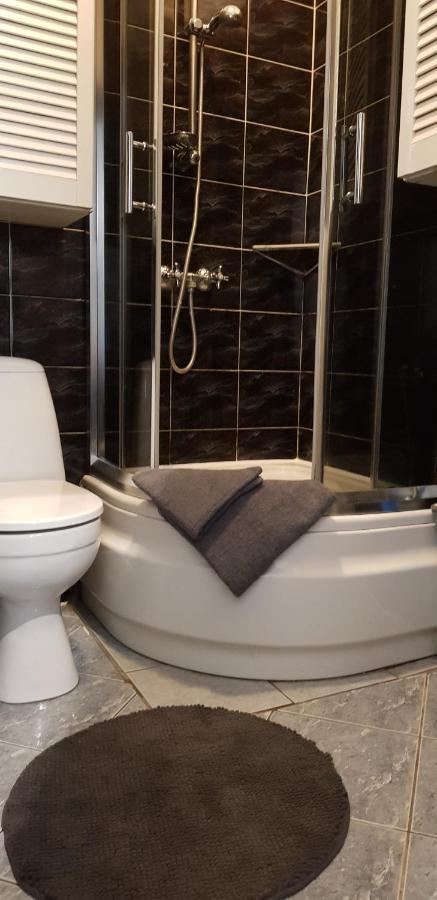 אוסטקה Apartament Vivienda מראה חיצוני תמונה